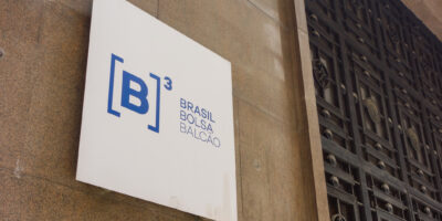 B3 (B3SA3) aprova R$ 1,7 bi em debêntures e revisa alavancagem