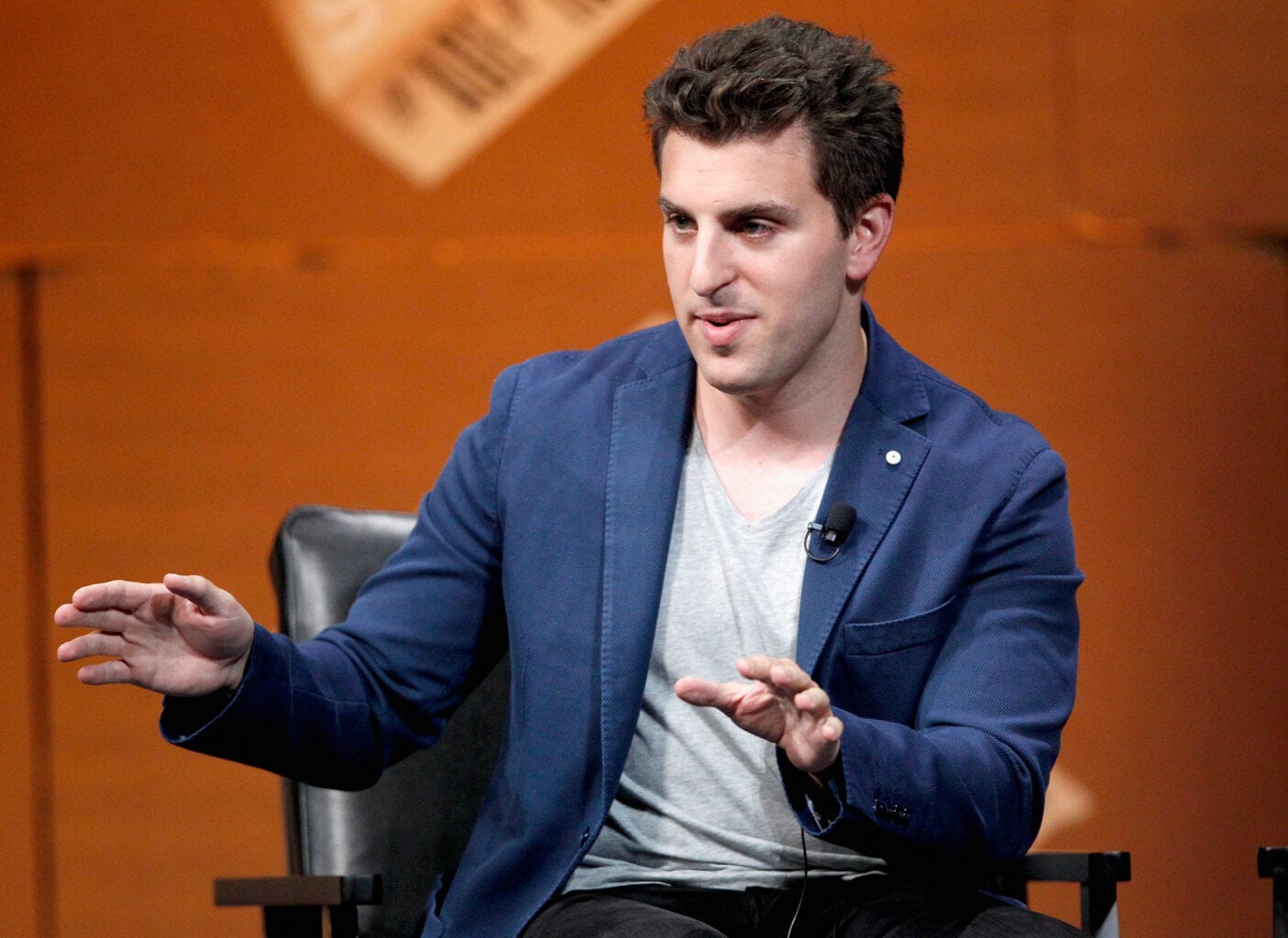 Brian Chesky - Saiba Mais Sobre Um Dos Fundadores Do Airbnb